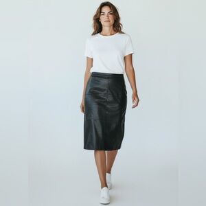 NWT White House Black Market Black Faux Leather Pencil Skirt 8